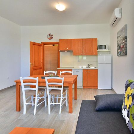 Apartment Val-2 By Interhome Sveti Juraj Ngoại thất bức ảnh